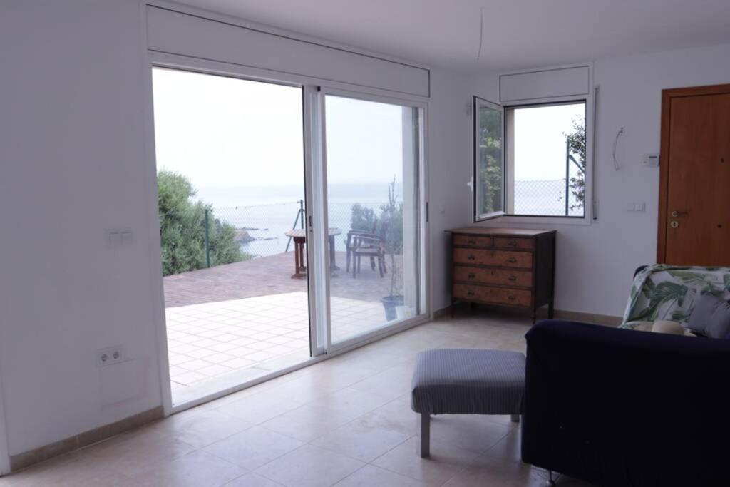 Costa Brava Apartment With Stunning Sea View Llança Exteriér fotografie